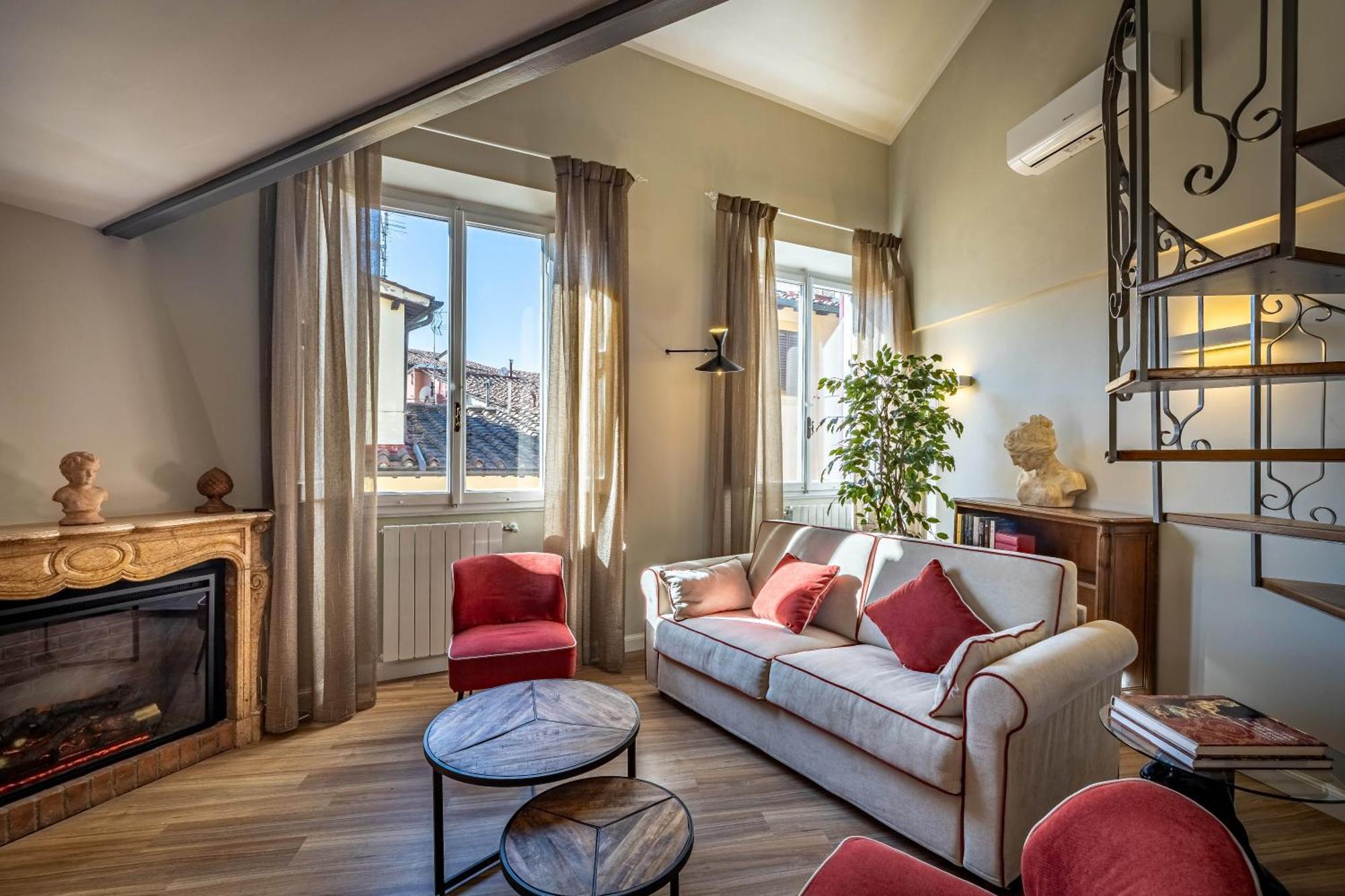 דירות פירנצה Yid Penthouse In Santa Croce מראה חיצוני תמונה