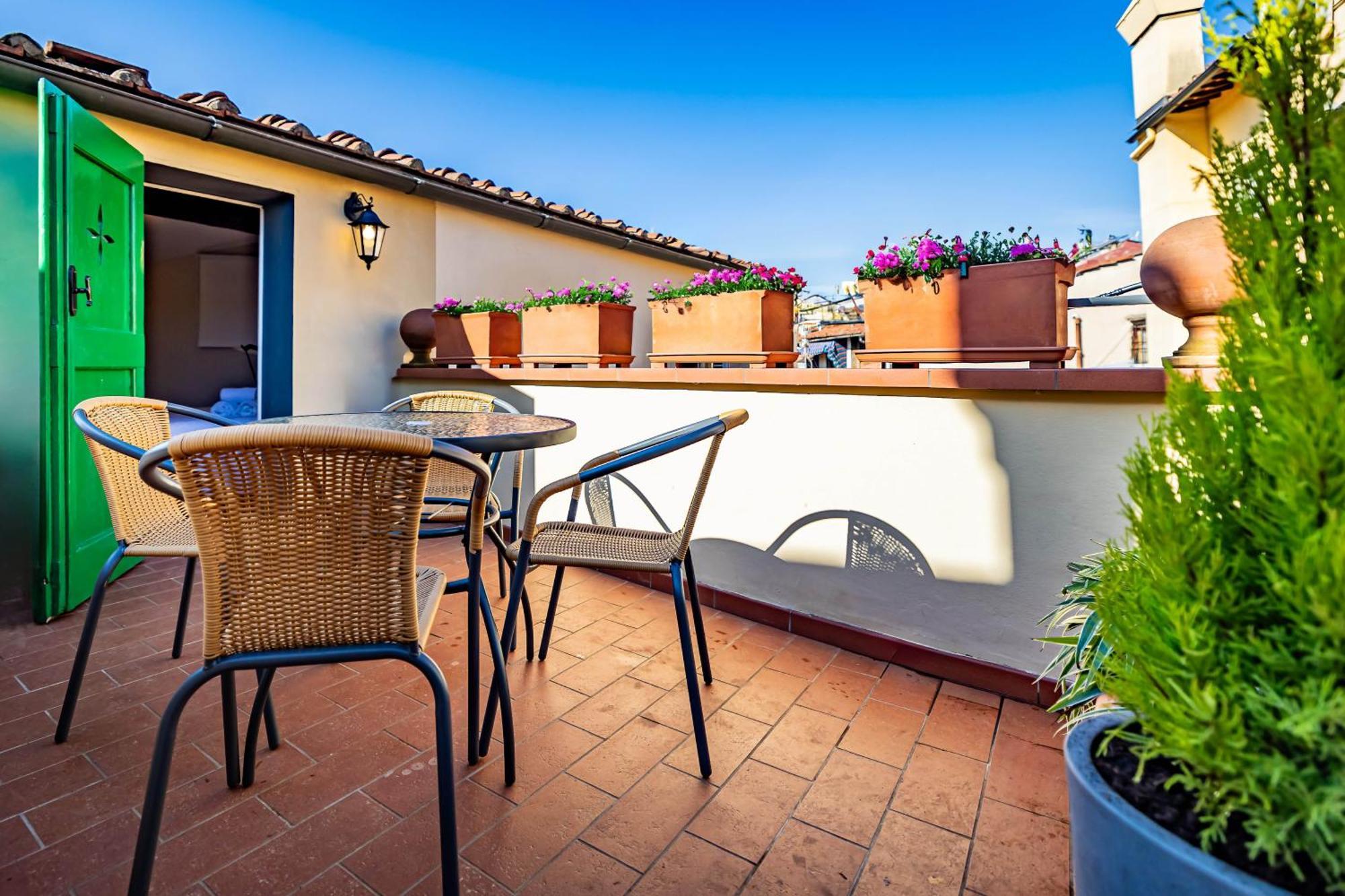 דירות פירנצה Yid Penthouse In Santa Croce מראה חיצוני תמונה
